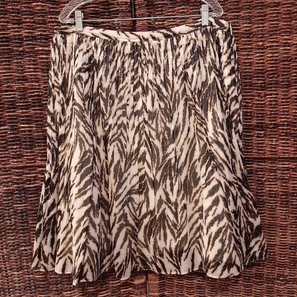 Talbots Women's Skirt Animal Tiger Print Mini Knee Length 100% Cotton A- Line 16 - Picture 1 of 7